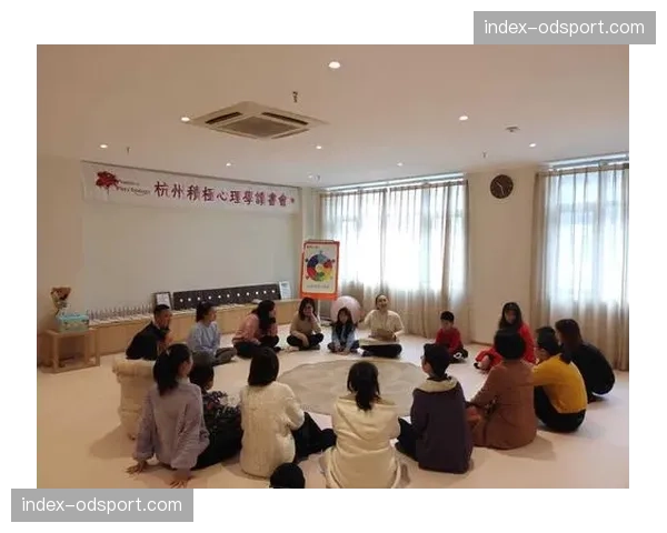 心理复盘：运动心理学家解读冠军车手在高压决赛中的专注力管理